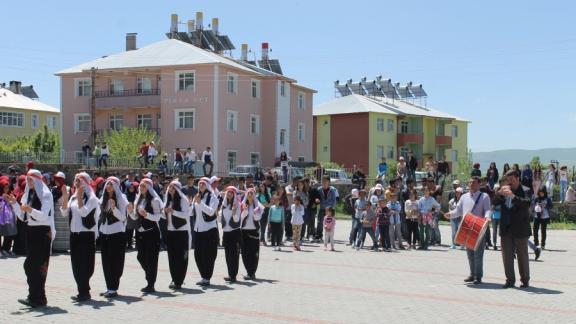 19 Mayıs Atatürkü Anma, Gençlik ve Spor Bayramı coşkuyla kutlandı