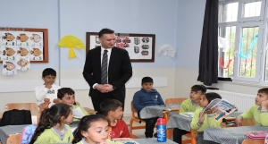 Kaymakamımız Sn. Musa AYYILDIZ okul ziyaretleri kapsamında Cumhuriyet Ortaokulu ve Mehmet Akif Ersoy İlkokulunu ziyaret etti.